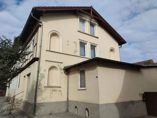 Immobilie in Tangerhütte - Großzügiges City-Wohnhaus für 1-2 Familien - Bild 1