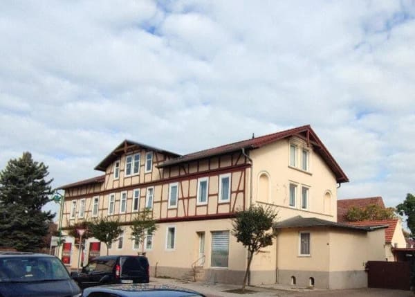 Immobilie in Tangerhütte - Großzügiges City-Wohnhaus für 1-2 Familien - Bild 2