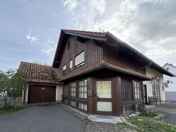 Immobilie in Oberrot - Vermietete Eigentumswohnung mit Einbauküche und Außenstellplatz - Bild 0