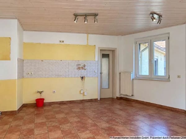 Immobilie in Tonna - Schönes Einfamilienhaus mit Entwicklunspotential - Bild 3