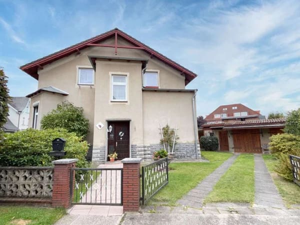 Immobilie in Neustadt-Glewe - Stadthaus mit Villencharakter mit Charme und Potential in Neustadt-Glewe - Bild 1