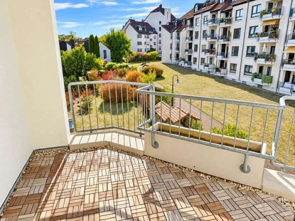 Immobilie in Bad Homburg vor der Höhe - Helles Apartment
mit Einbauküche, Balkon & Tiefgaragenstellplatz - Bild 3