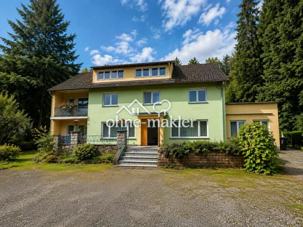 Immobilie in Rehlingen-Siersburg - Ehemaliges Landgasthaus im Grünen – viel Platz für eigene Ideen - Bild 0