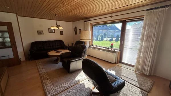 Immobilie in Itzstedt - Gepflegtes EFH mit großzügigem Garten in Top-Lage - Bild 3