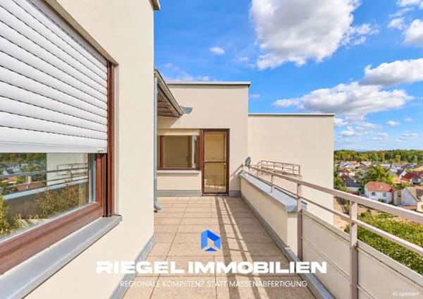 Immobilie in Neuhofen - Sie hier! Wir auch ? Großzügiges Penthouse mit 2 Balkonen, Weitblick & Garage - Bild 0