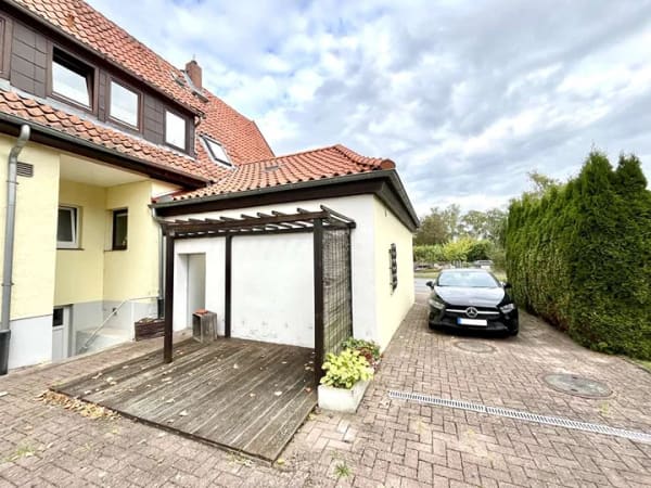 Immobilie in Bad Münder am Deister - „Kleines Haus, großes Potenzial – Charmante Doppelhaushälfte mit Garage und Garten“ - Bild 1