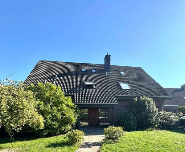 Immobilie in Bedburg - ++ Großzügiges Zwei-Familienhaus in Top-Lage von Bedburg-Kaster! ++ - Bild 0