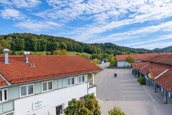 Immobilie in Hausham - 2-Zi-Maisonette mit Balkon in Hausham - ca. 63 m², provisionsfrei, ca. ab 01.01.27 verfügbar - Bild 0