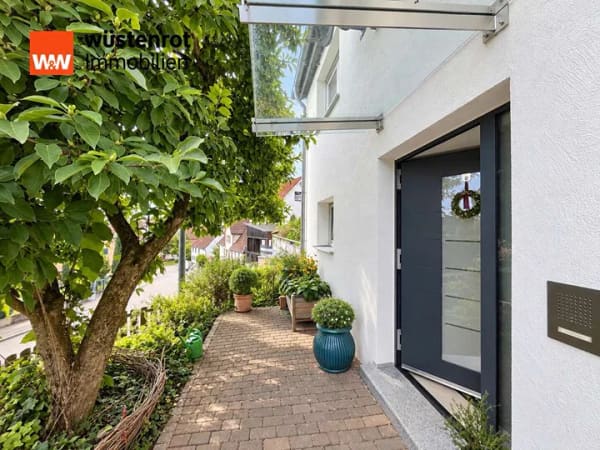 Immobilie in Albershausen - Wohnen mit Seele – liebevoll saniertes Einfamilienhaus mit idyllischem Garten und Dachterrasse - Bild 2