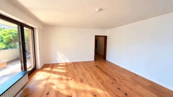 Immobilie in Meerbusch - Büderich: Gepflegte 3-Zi.-EG-Wohnung, ca. 92 m², zwei Balkonen, EBK und Garage in ruhiger Lage - Bild 2