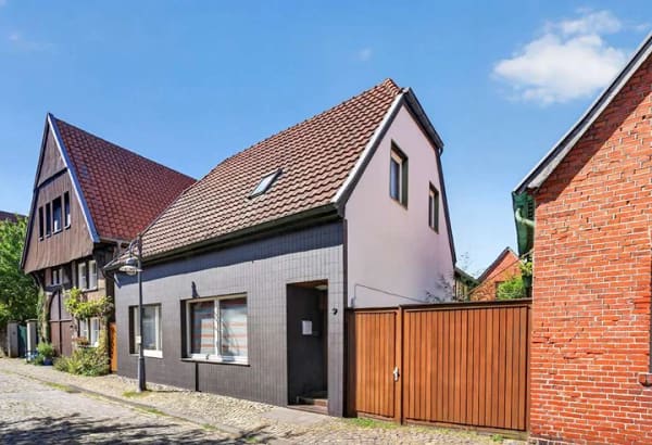 Immobilie in Steinfurt - Wo Geschichte auf neue Möglichkeiten trifft –  
Einfamilienhaus mit Nebengebäude in Burgsteinfurt! - Bild 0