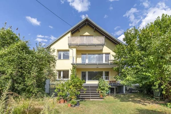 Immobilie in Unkel - Engel & Völkers: Wohnen oder Investieren: 3-Parteienhaus in Rheinlage - Bild 0