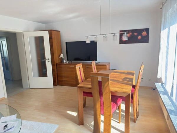 Immobilie in Lindau (Bodensee) - Wohnen in Lindau - charmante Wohnung nur wenige Gehminuten vom Bodensee entfernt - Bild 2