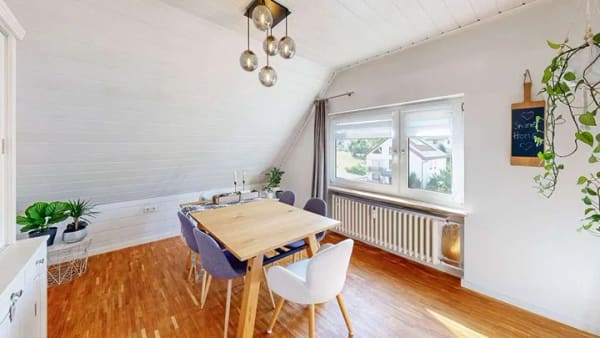 Immobilie in Theilheim - Solides Mehrfamilienhaus mit drei Wohneinheiten auf großzügigem Grundstück - Bild 3