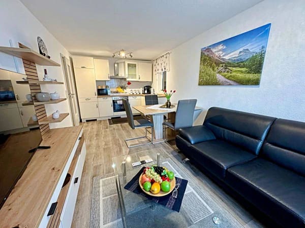 Immobilie in Riedlingen - Gepflegtes Einfamilienhaus mit Garage in Riedlingen / Neufra - Bild 0