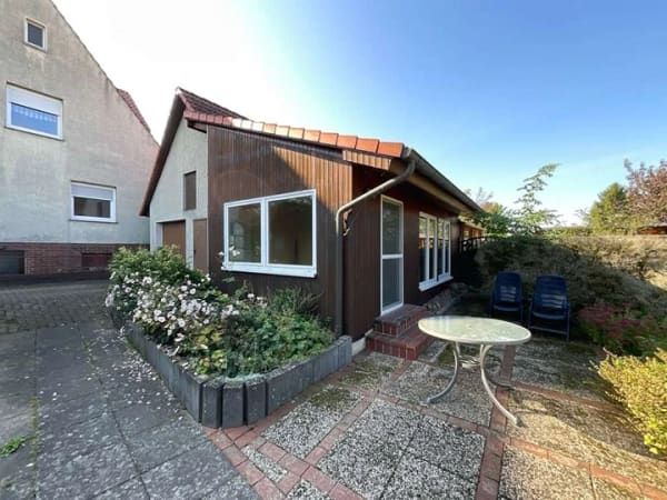 Immobilie in Nienstädt - Ein- bis Zweifamilienhaus mit möglichem Baugrundstück - Bild 2