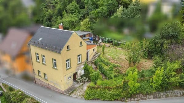 Immobilie in Aue-Bad Schlema - Ein Haus mit Geschichte, Charme und noch ein bisschen Platz für neue Ideen - Bild 0