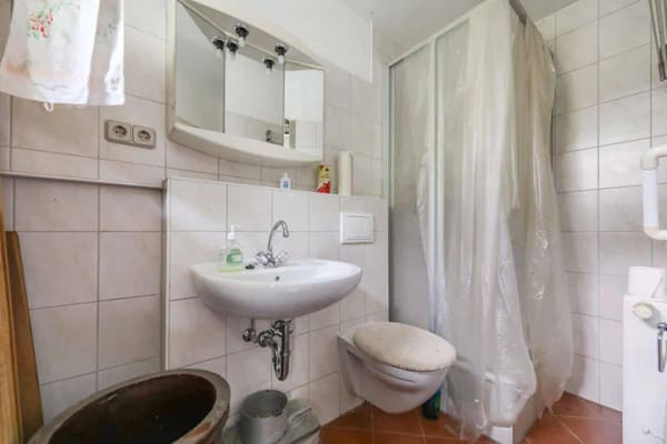 Immobilie in Aue-Bad Schlema - Ein Haus mit Geschichte, Charme und noch ein bisschen Platz für neue Ideen - Bild 3