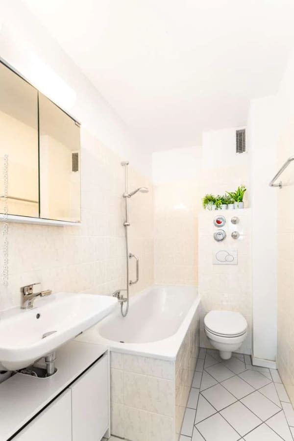 Immobilie in Neu-Isenburg - Kapitalanlage im Hochparterre: Gepflegte 2-Zimmer-Wohnung mit Süd-Ost-Balkon - Bild 2