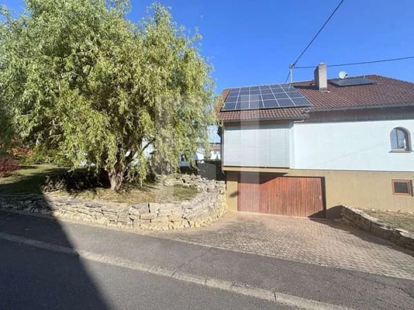 Immobilie in Osterburken - Charmantes Einfamilienhaus in Schlierstadt. Ihr neues Zuhause wartet! - Bild 1