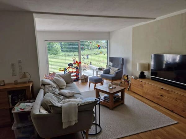 Immobilie in Greifenberg - Fast wie ein Haus - 4 Zi. über 2 Etagen in 2-Familienhaus - Kfw55,  großer Garten + SW-Balkon, - Bild 2
