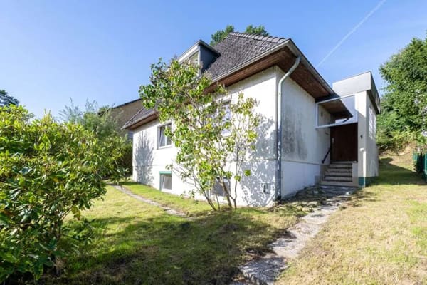 Immobilie in Glücksburg - Glücksburg: sanierungsbedürftiges Einfamilienhaus in sehr guter Lage - Bild 0