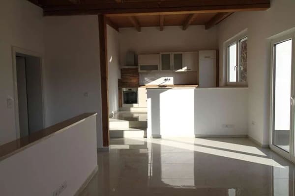 Immobilie in Ergoldsbach - Traumhaft sonniges, frisch renoviertes Einfamilienhaus mit eigenem Garten - Bild 2