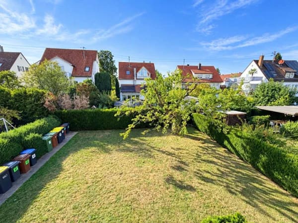 Immobilie in Kornwestheim - Ohne Käuferprovision: Freistehendes Mehrfamilienhaus mit 3 Wohneinheiten und großem Garten - Bild 3