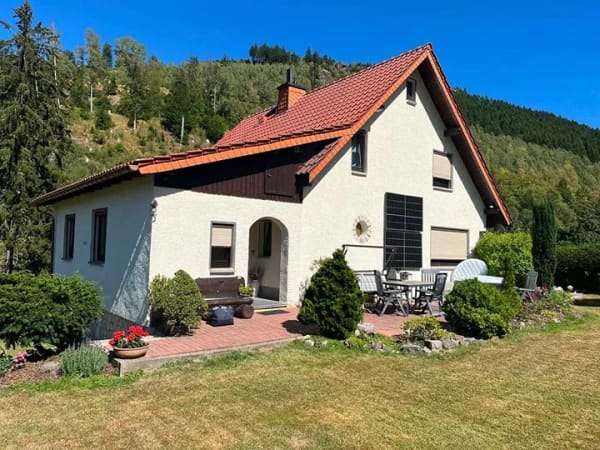 Immobilie in Steinbach-Hallenberg - Einfamilienhaus/ 157 qm in Steinbach-Hallenberg zu verkaufen - Bild 3
