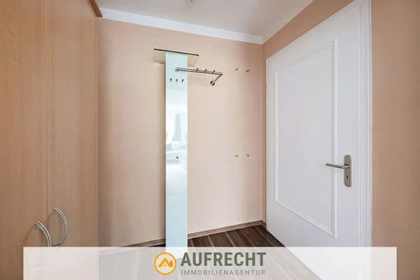 Immobilie in Markt Indersdorf - A U F R E C H T °ZENTRAL IN MARKT INDERSDORF° attraktive 3-Zi.-Wohnung mit Stellplatz am Marktplatz - Bild 1