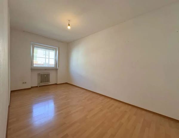 Immobilie in Marnheim - Großzügige 4-Zimmer-Etagenwohnung mit Balkon, Stellplatz & Kellerraum in Marnheim - Bild 3