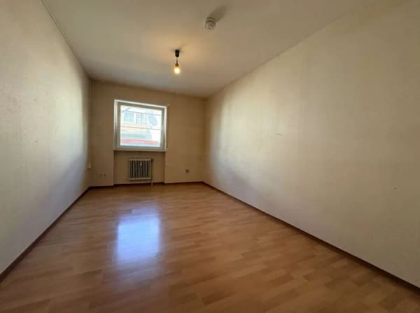 Immobilie in Marnheim - Großzügige 4-Zimmer-Etagenwohnung mit Balkon, Stellplatz & Kellerraum in Marnheim - Bild 4