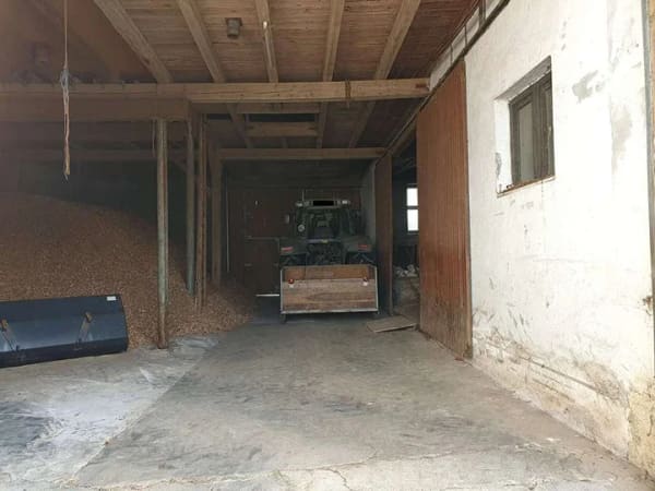 Immobilie in Bütthard - Ehemaliges landwirtschaftliches Anwesen mit großem Grundstück in Bütthard! - Bild 2