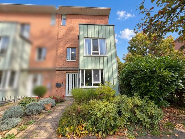 Immobilie in Lüdersdorf - Viel Raum zum Leben – gepflegtes Zuhause mit Wintergarten und wunderschönem Garten - Bild 2