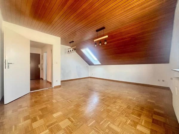 Immobilie in Ehningen - Attraktiv geschnittene 3-Zimmer-Wohnung mit Balkon, Einbauküche und Stellplatz - Bild 3