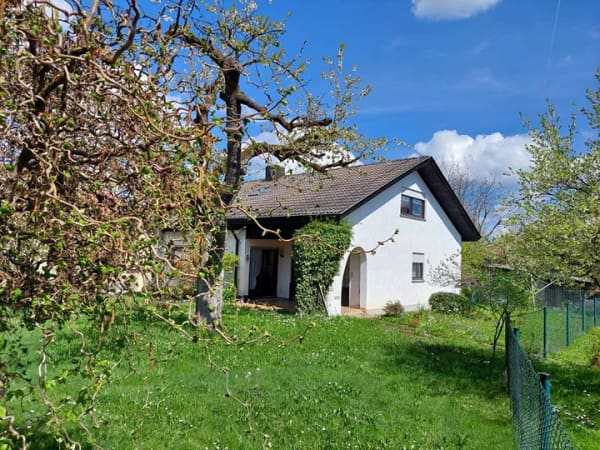 Immobilie in Adelberg - *-Sonniges Einfam.-Haus mit herrlichem Garten-! Ideal für Familien!* - Bild 0