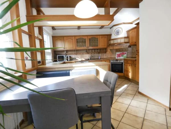 Immobilie in Erlenbach am Main - Freistehendes Einfamilienhaus mit Einliegerwohnung im Ortsteil Steit - Bild 3
