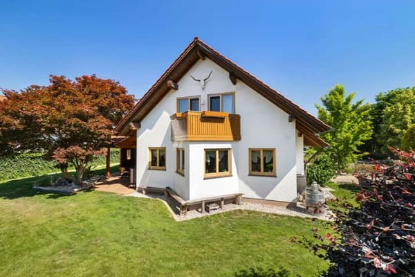 Immobilie in Bellenberg - Wohlfühlhaus mit Wellnessbereich und traumhaften Garten - Bild 2