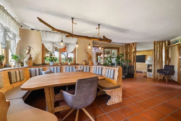 Immobilie in Bellenberg - Wohlfühlhaus mit Wellnessbereich und traumhaften Garten - Bild 3