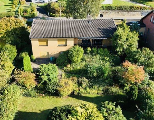 Immobilie in Kalefeld - Großzügiges Einfamilienhaus mit herrlicher Aussicht und viel Potential in ruhiger Wohnlage von Echte - Bild 2