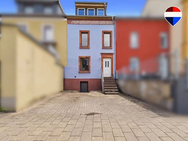 Immobilie in Mettlach - Ihr eigenes Haus in Mettlach - kompakt, zentral und vielseitig - Bild 0
