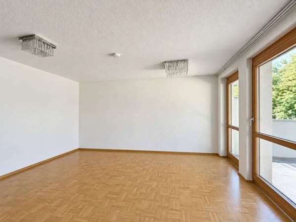 Immobilie in Tegernheim - Kleines Zuhause, große Terrasse – 1,5 Einzimmerwohnung mit Blick ins Grüne - Bild 4