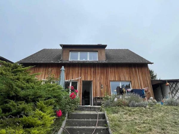 Immobilie in Deuerling - Objekt mit vielen Optionen! Haus mit sep. Wohnung auf evtl. teilbarem Grundstück - Bild 2