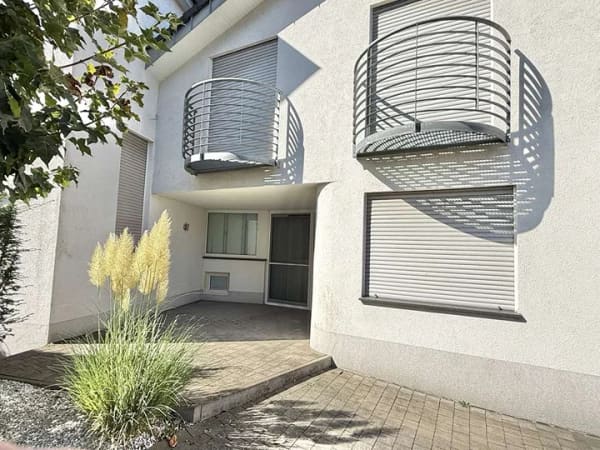 Immobilie in Ennigerloh - Kernsanierte Doppelhaushälfte mit zwei Wohneinheiten und flexiblem Raumkonzept in Ennigerloh - Bild 2