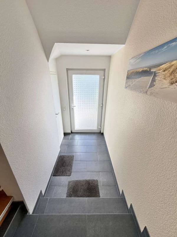 Immobilie in Ennigerloh - Kernsanierte Doppelhaushälfte mit zwei Wohneinheiten und flexiblem Raumkonzept in Ennigerloh - Bild 4