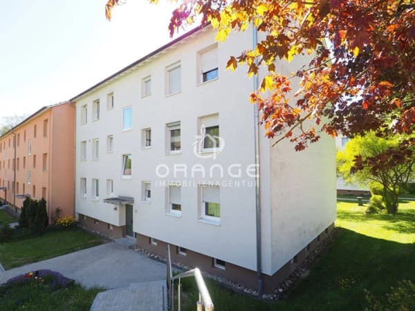 Immobilie in Oberkochen - * Charmante Hochparterre-Wohnung in gepflegtem MFH  in Oberkochen - Ideal als Kapitalanlage * - Bild 0