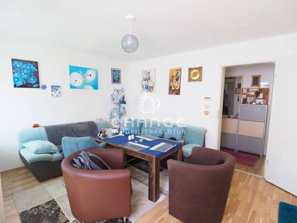Immobilie in Oberkochen - * Charmante Hochparterre-Wohnung in gepflegtem MFH  in Oberkochen - Ideal als Kapitalanlage * - Bild 3