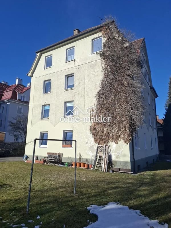 Immobilie in Kempten (Allgäu) - Mehrfamilienhaus in Kempten, Sankt Mang mit 8 Wohnungen, 3 Garagen und Ausbaupotenzial - Bild 0