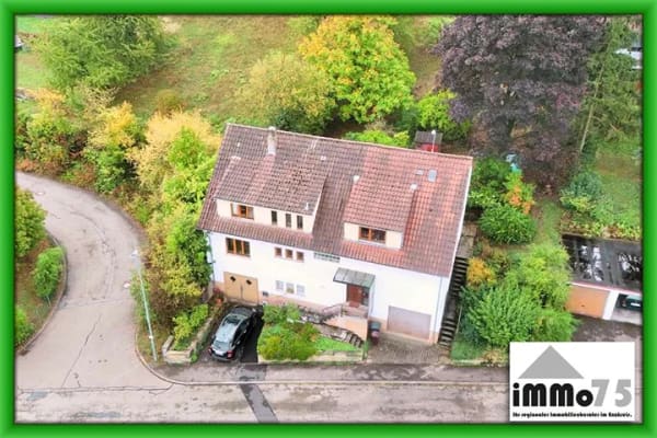 Immobilie in Sternenfels - Viel Platz für Familie, zwei Generationen oder Wohnen und Arbeiten unter einem Dach - Bild 0