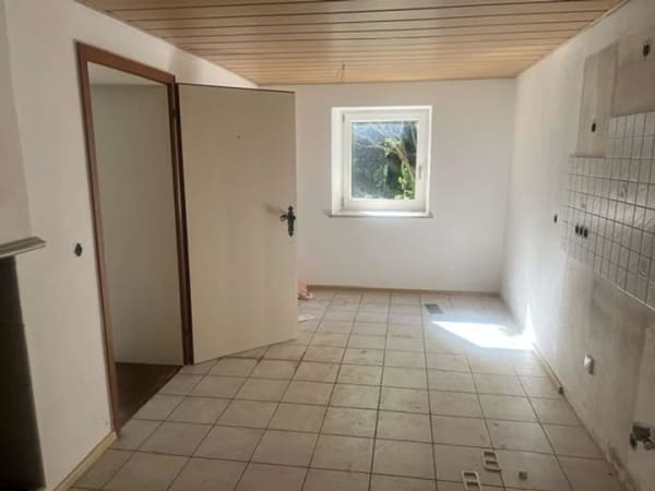 Immobilie in Bad Reichenhall - Renovierungsbedürftiges Bauernhaus mit 3 Wohnungen und Nebengebäude!
Auch für Hausneubau geeignet! - Bild 4